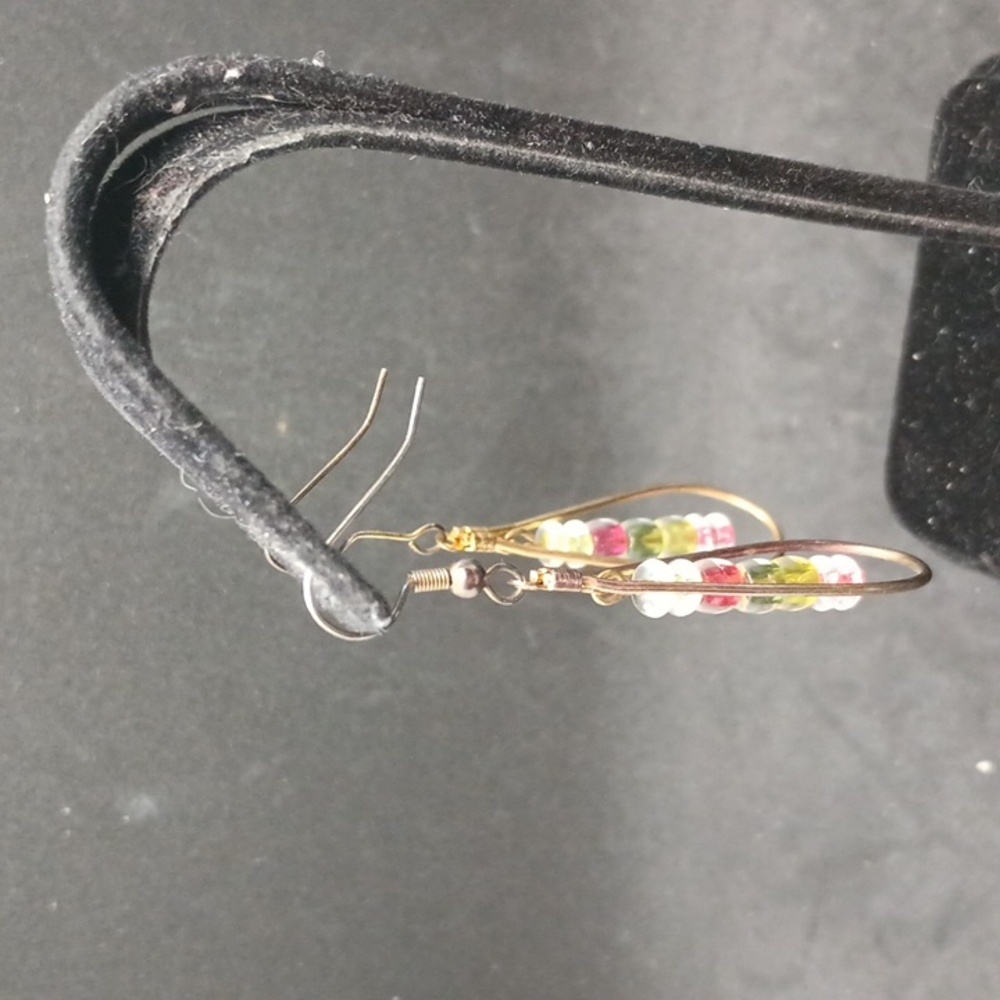 No Brand Teardrop Shaped Beaded Dangle Earrings - Picture 2 of 3